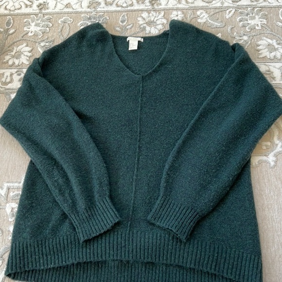 H&M Dark Green V-Neck Knit - Picture 2 of 4